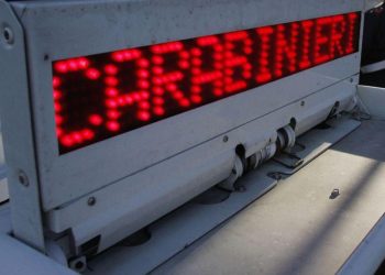 Sgominata ‘centrale delle truffe’: base nel cuore di Napoli, attiva in tutto il Sud Italia