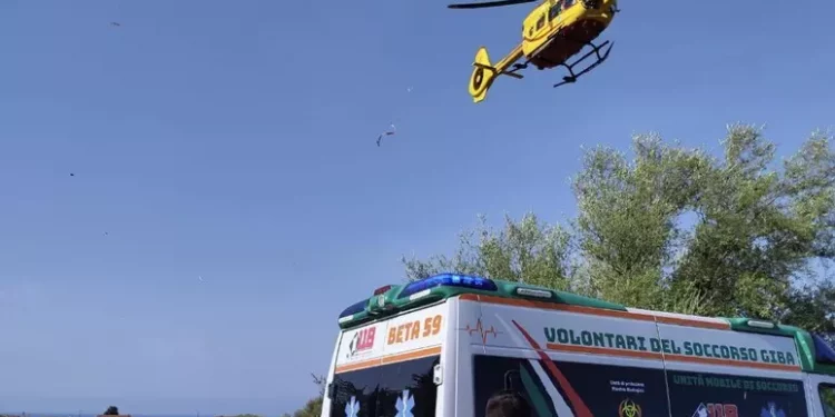 Scontro fra due auto a Bono, cinque feriti