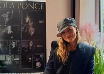 Lola Ponce, ‘Stelle cadenti’ lancia il sogno Sanremo