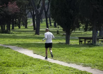 Medicina, alimentazione e sport alleati contro l’osteoporosi