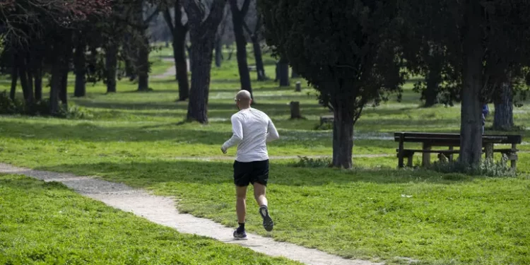 Medicina, alimentazione e sport alleati contro l’osteoporosi