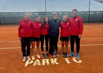 Tennis,  Cagliari vince la prima: il 3-1 di Genova passo avanti verso la salvezza