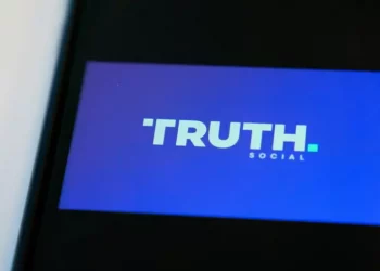 Truth di Trump vola a Wall Street, +12,73%