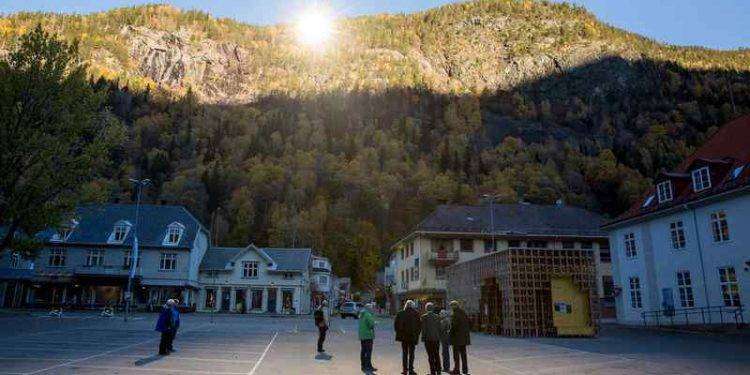 Viganella: il curioso villaggio del Piemonte dove il Sole arriva da uno Specchio