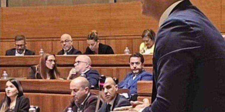 Il voto conferma la strategia Conte, quasi 65% di sì per il nuovo M5s