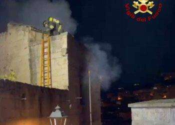 Paura a Ozieri, abitazione in fiamme: salvato un 82 enne