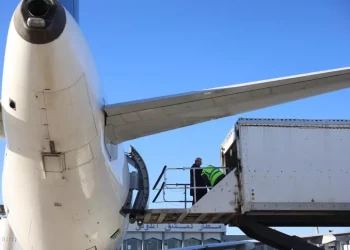 Aereo in volo da Baku a Grozny precipita in Kazakistan