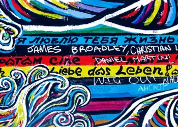 Al via la chimica della street art, si parte dal muro di Berlino