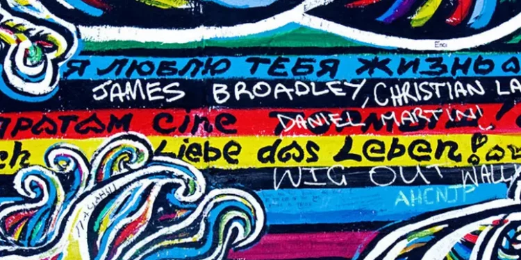 Al via la chimica della street art, si parte dal muro di Berlino