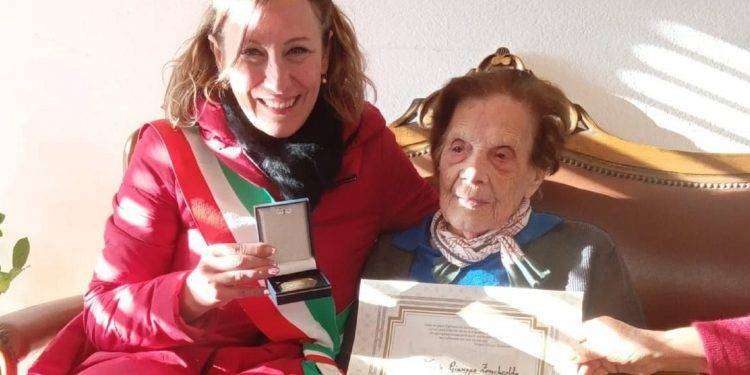 Anna Puddu ha festeggiato la nuova centenaria Maria Giuseppa Zoncheddu