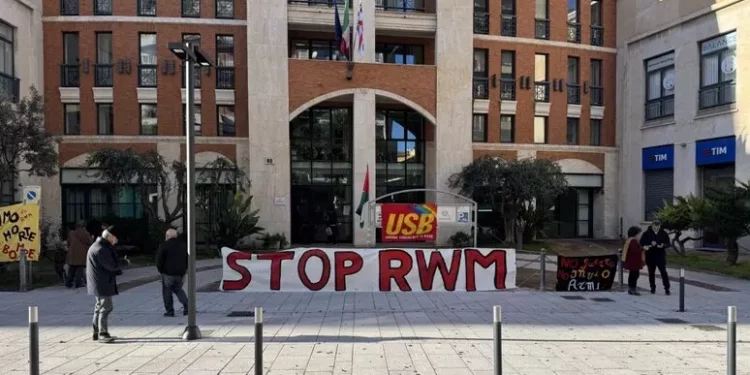 Fabbrica di bombe in Sardegna, sit-in per fermare l’ampliamento