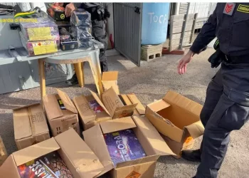 Gdf Cagliari sequestra quasi 2 tonnellate di botti illegali