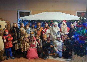 Assemini, grande successo della casetta di Ded Moroz: evento dedicato ai bambini