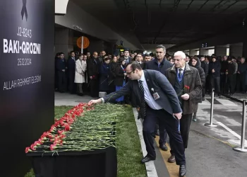 Mosca, droni ucraini su Grozny durante caduta aereo azero