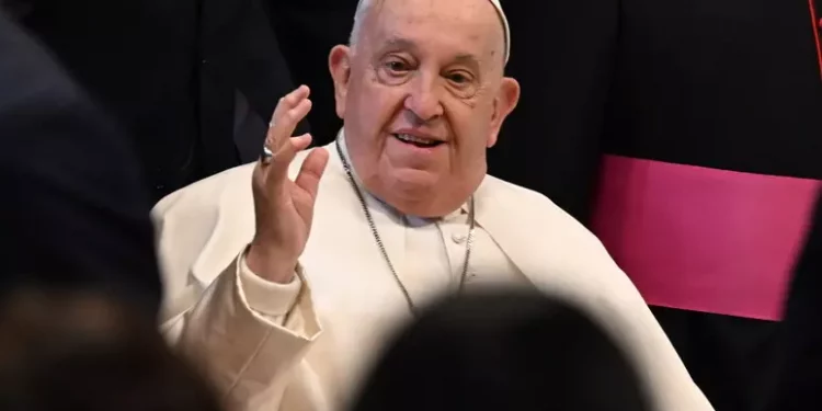 Il Papa ha aperto la Porta Santa al carcere di Rebibbia