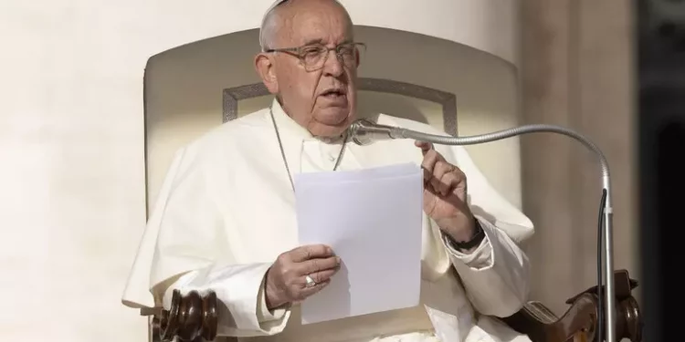 ‘Spera’, esce il 14 gennaio l’autobiografia di Papa Francesco