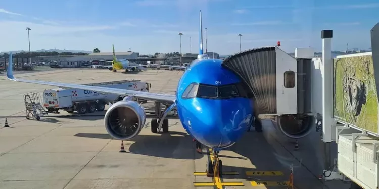 Più voli e nuovi orari da Alghero per Milano e Roma