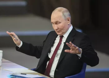 Putin, ‘pronti alla pace solo con autorità legittime a Kiev’