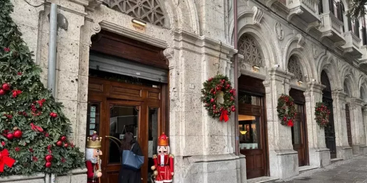 Riapre il Caffè Svizzero, bar monumento a Cagliari dal 1901