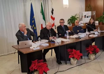 Salari bassi, caro-bollette e sanità, l’Isola è più povera