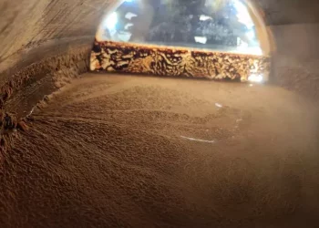 Si rinnova a Tramatza il rito della spillatura della Vernaccia