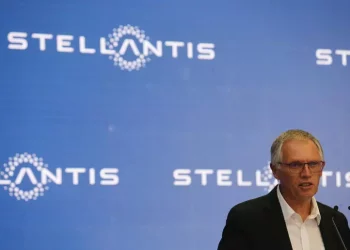 Stellantis, Carlos Tavares si è dimesso