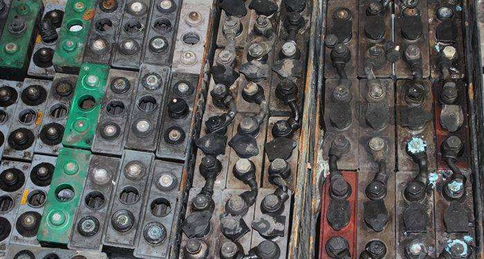 Il nord è pieno di discariche abusive di batterie al litio