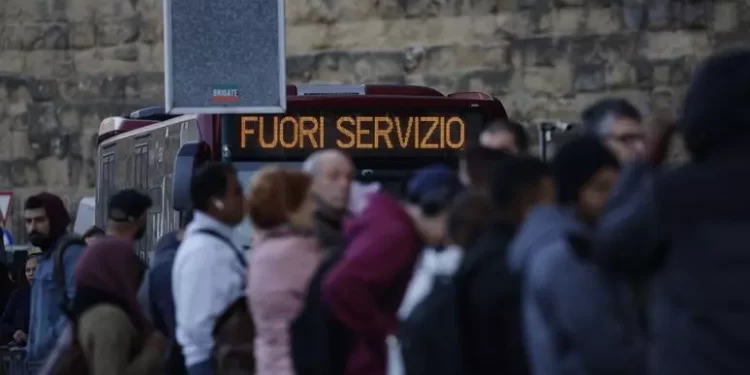Bus, treni, taxi: ecco le modalità dello sciopero dei trasporti di venerdì 13 dicembre