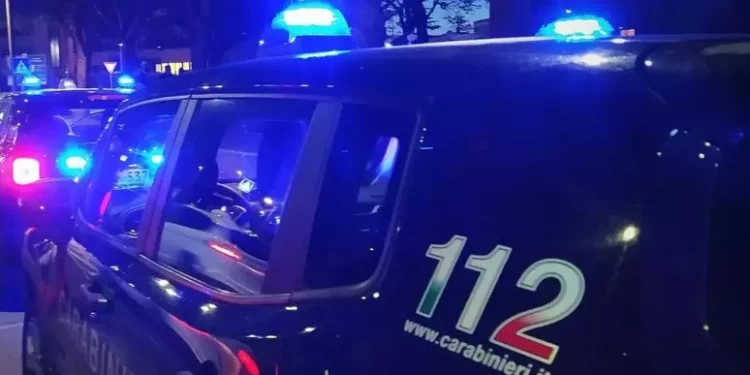 Picchia e minaccia di morte la moglie, arrestato a Uta