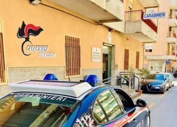 14enne aggredisce dirigente scolastica nel Siracusano