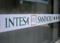 App di Intesa in tilt, la banca sta risolvendo il problema
