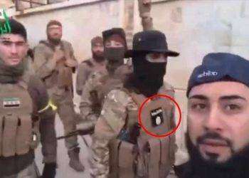 I terroristi tagliagole conquistano Damasco, Assad lascia la Siria: scarcerati i massimi comandanti dell’Isis