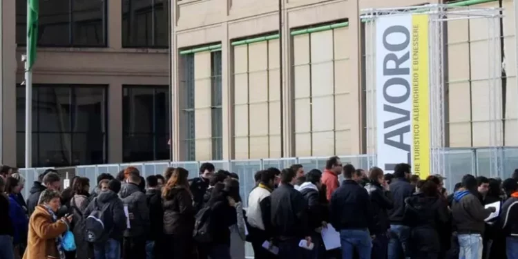 Istat, a ottobre +47mila occupati, disoccupazione al 5,8%