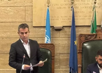 Consiglio comunale di Cagliari approva la manovra da 500 mln