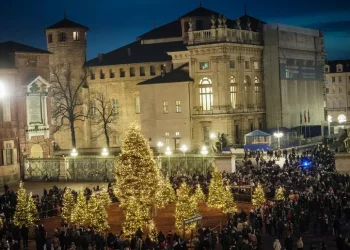 Per le feste di Natale attese 16,3 milioni di presenze (-1.5%)