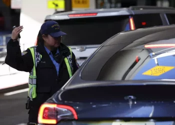 Sparatoria in una scuola in California, due bambini feriti