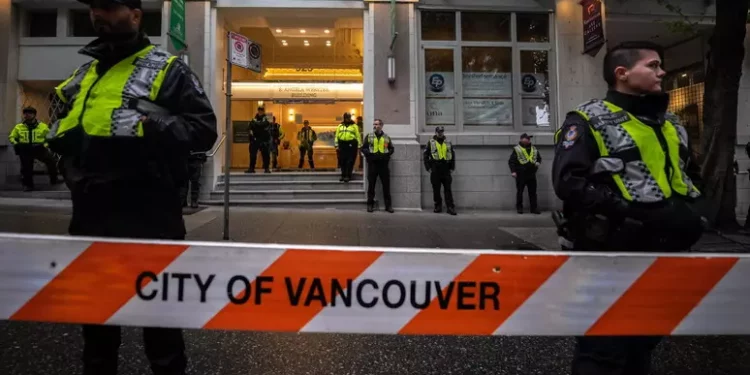 Diverse persone accoltellate nel centro di Vancouver