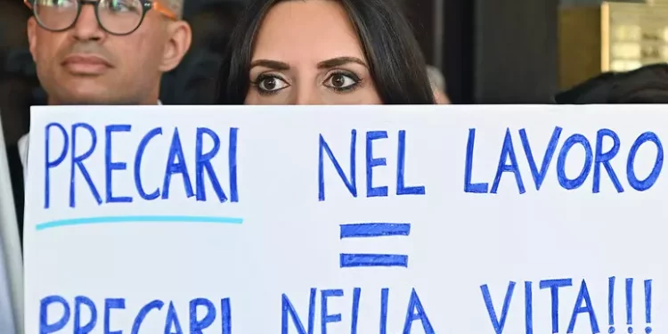 Per 4 donne su 10 la maternità è un ostacolo al lavoro