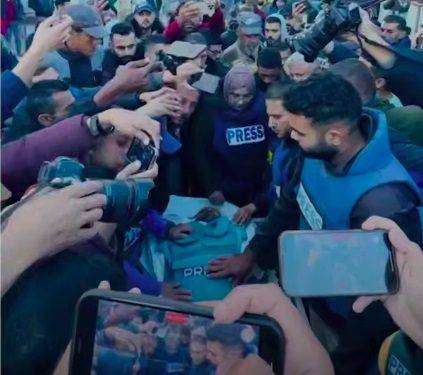 InfoPal: “Ordine e Sindacato dei Giornalisti in Italia prendano posizione sull’uccisione di giornalisti da parte di Israele”