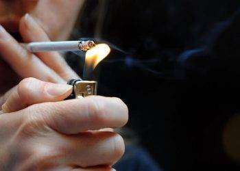 Dal primo gennaio divieto di fumo all’aperto a Milano