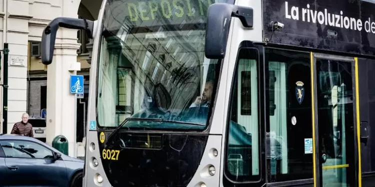 Mit ai sindacati, ridurre o annullare gli scioperi del 12 e 13