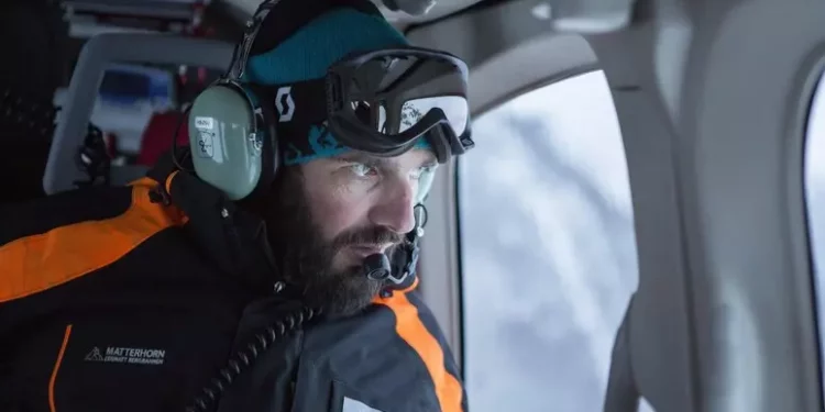 Valanga sulle Alpi svizzere, morto uno scialpinista