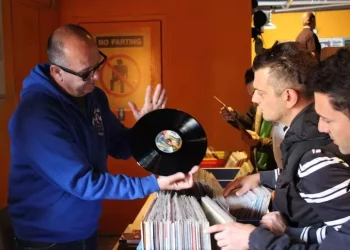 Vinili e rarità, torna a Cagliari la Fiera del disco