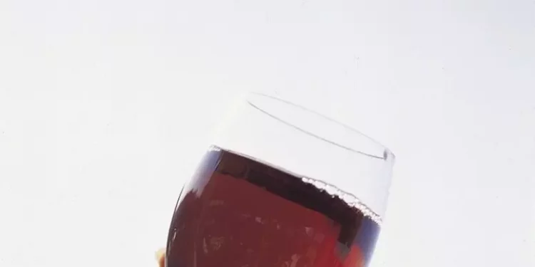 Vino comune venduto come Doc e Docg, 29 indagati in Sardegna