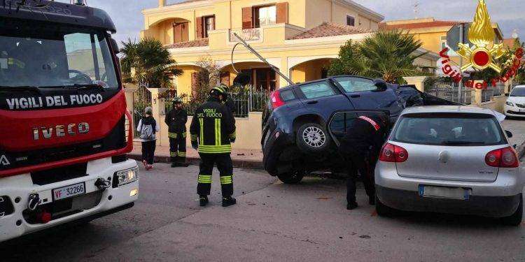 Sorso, scontro fra due auto: due feriti in ospedale
