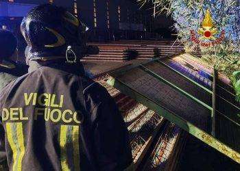 Sfiorata tragedia a San Sperate: cancello crolla su quarantaduenne