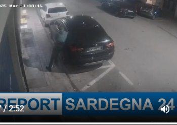 Cagliari, tenta di rubare nell’auto parcheggiata: suona l’allarme e il video diventa virale