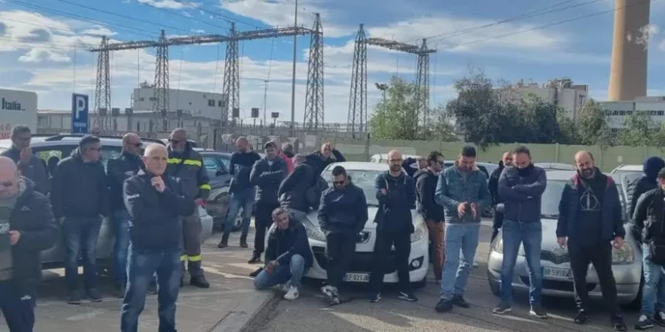 Si riaccende vertenza Sider Alloys, ‘intervenga Governo’