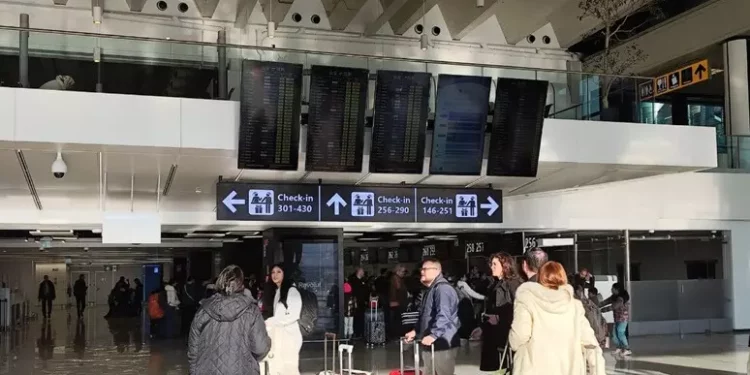 A Natale in volo i prezzi dei biglietti aerei, +21,6%