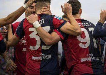 Calcio, il Cagliari vince in casa contro il Lecce: alla fine è 4 a 1